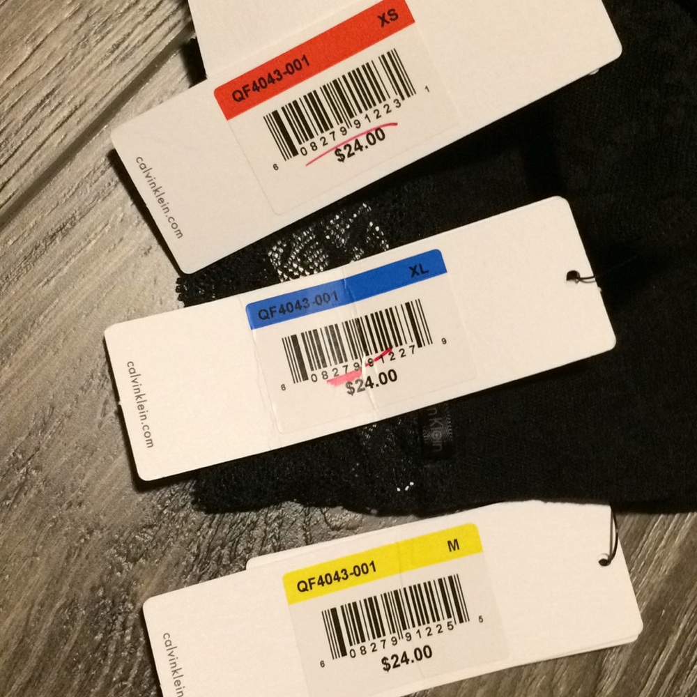 Calvin Klein Lace Bralette - Picture 6 of 8